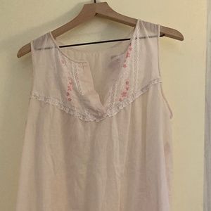 Vintage 70s pink nightgown